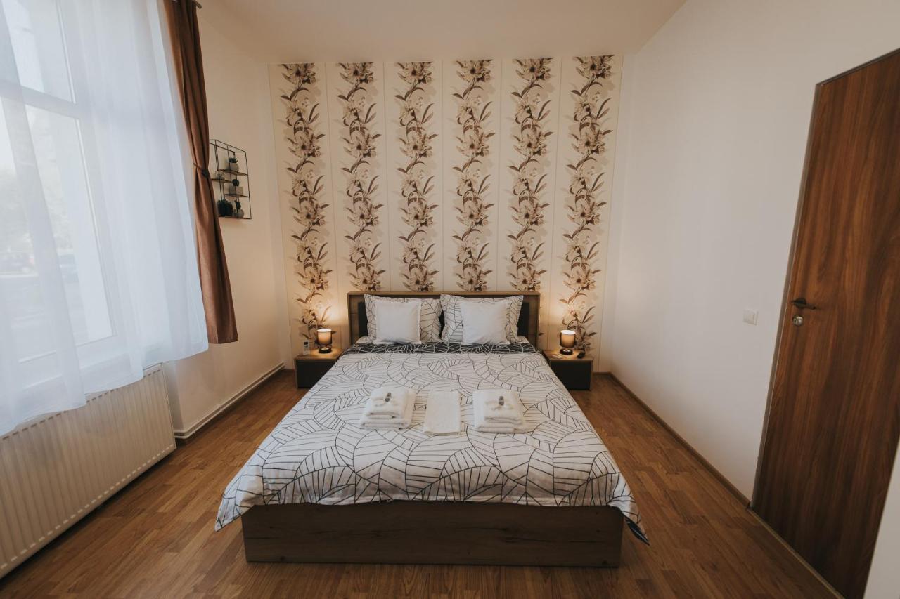 Gavri'S Classic Apartment Sibiu Bagian luar foto