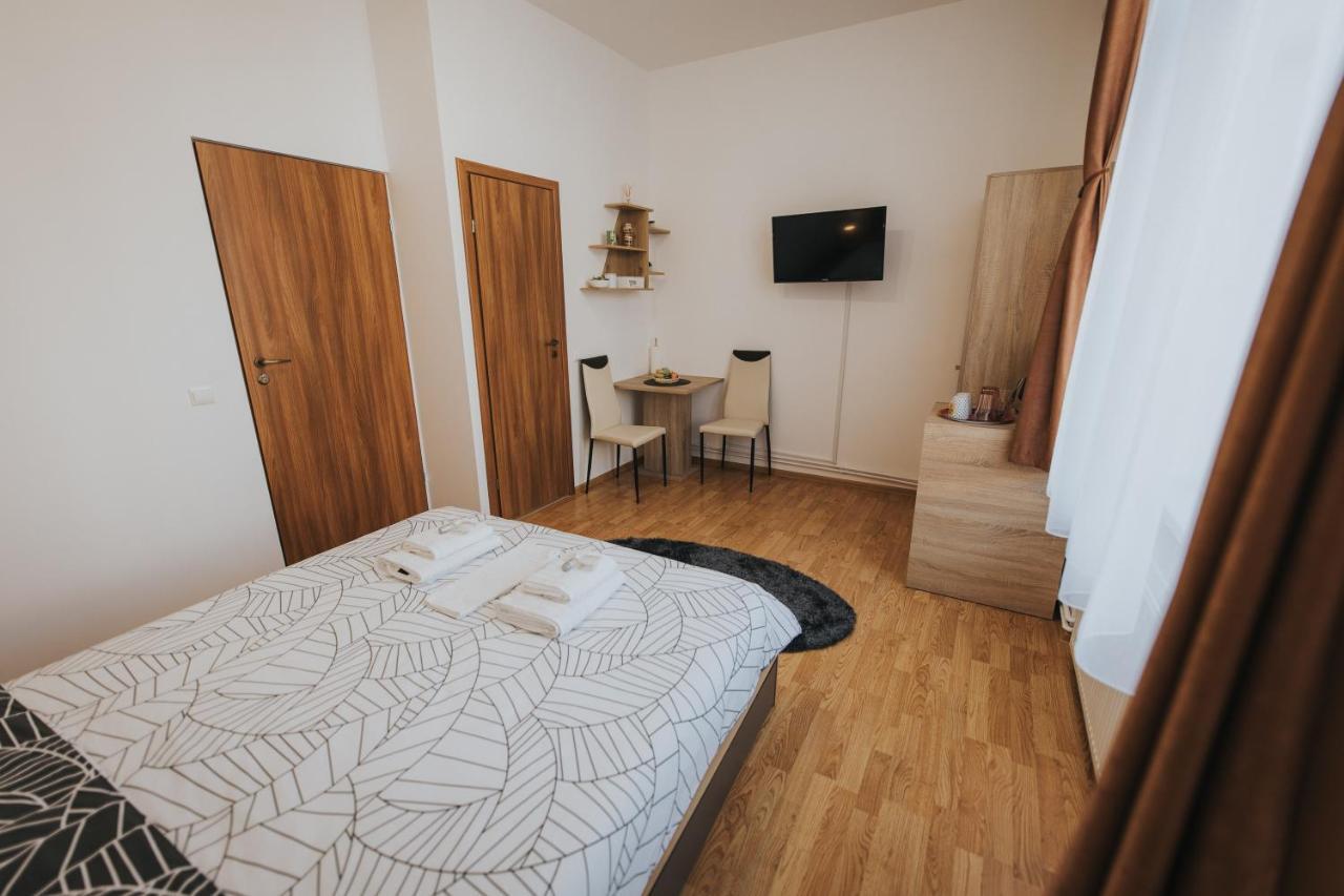 Gavri'S Classic Apartment Sibiu Bagian luar foto